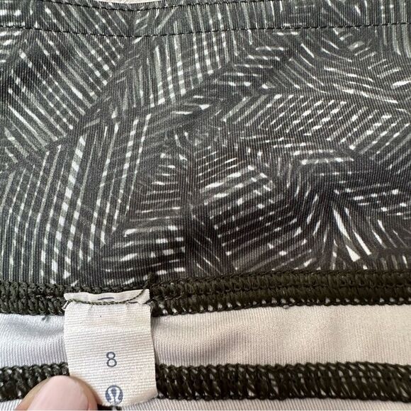 lululemon athletica Black Patterned Mesh Leggings - Picture 5 of 8